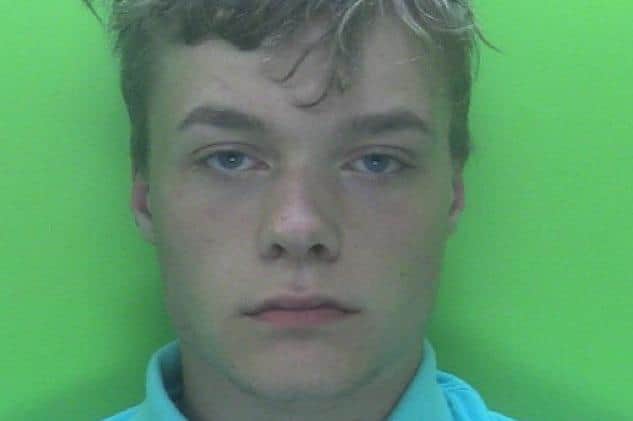Teenage thug jailed after terrifying machete wielding raid on Kirkby shops  | Mansfield and Ashfield Chad