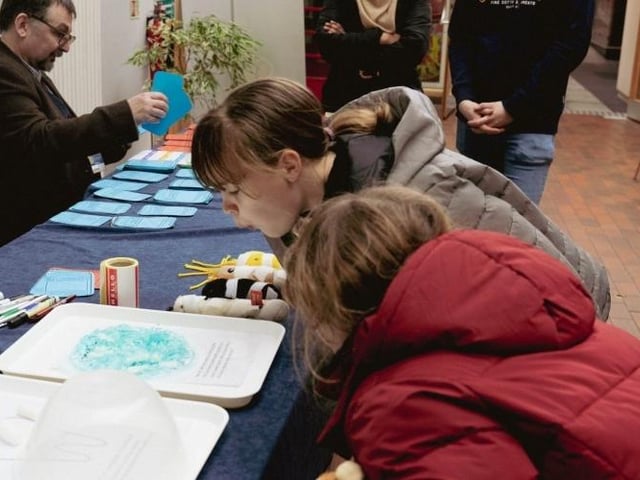 As part of the Nottingham Festival of Science and Curiosity, Mansfield Museum on Leeming Street hosts a day of hands-on activities next Wednesday (10 am to 3 pm). Families can simply drop in when they want to try a range of science and maths activities. What's more, the event is free!