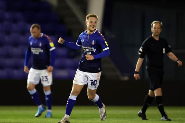 Davis Keillor-Dunn playing for Oldham Athletic in 2021.