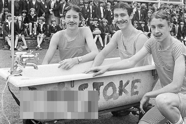 Did you take part in Ashfield School's charity Bath Push in 1982?