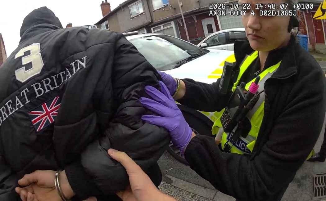 Suspected thief arrested after campervan broken into in Mansfield