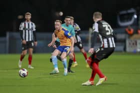 Davis Keillor-Dunn in action for Stags against Grimsby
Photo credit : Chris & Jeanette Holloway / The Bigger Picture.media