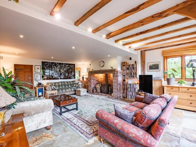 One last look at the superb lounge. Ideal for family gatherings at Christmas.