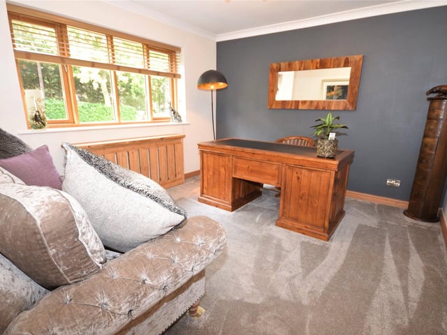 The other 'bedroom' on the ground floor has been successfully converted into a quiet study. It could also be used as a sitting room or as an office if you work from home.