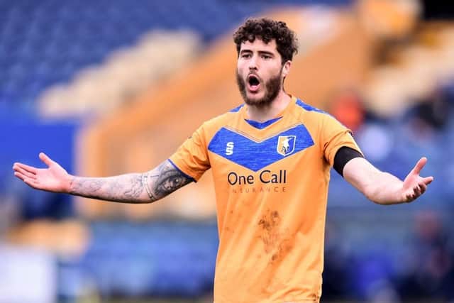 Ryan Sweeney has returned to Mansfield Town for a second spell at the club.