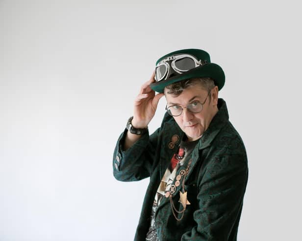 Veteran comic Joe Pasquale will be performing at venues in Retford and Nottingham on his latest tour.