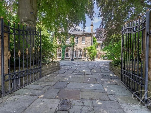 State of the art! This memorable and truly unique property is steeped in traditional features, offering versatile accommodation and a remarkable wow factor throughout. Proudly positioned within one of the area's most sought-after locations, this imposing detached residence sits within private gated grounds, providing generous space ideal for even the largest of families.