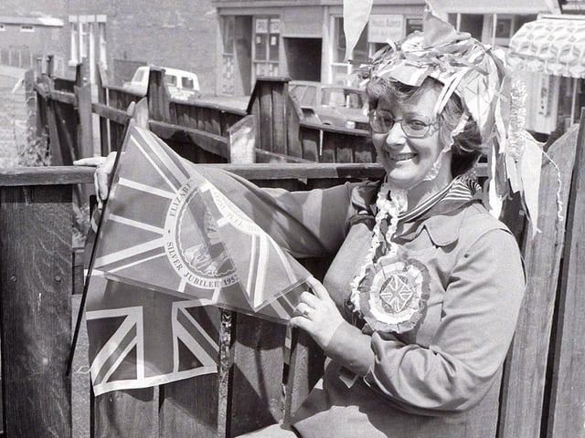1977 Shirebrook Brunner Avenue Silver Jubilee Street Party