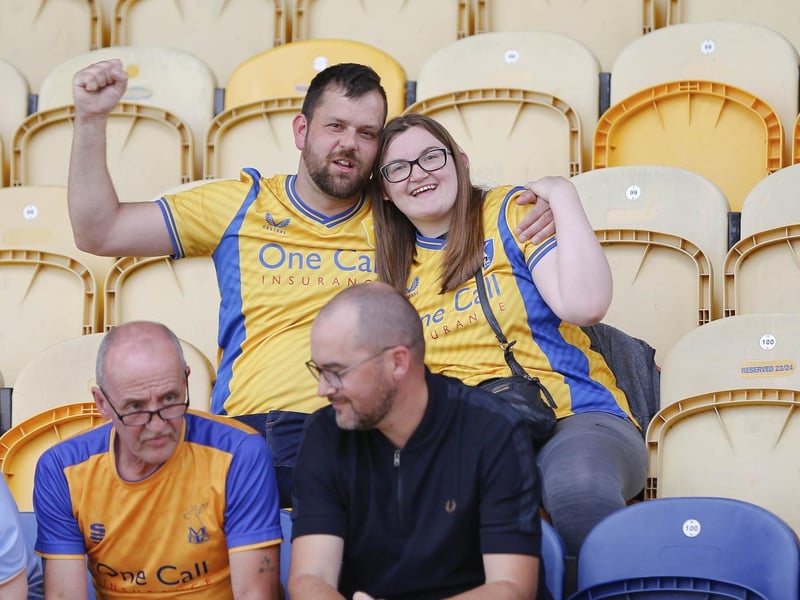 Mansfield Town fans ahead of the draw with Bradford City.