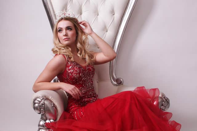 Warsop teenager Leah Green is hoping to secure votes for the Miss England finals later this month.