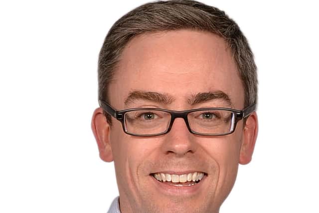 Dr David Hodgson