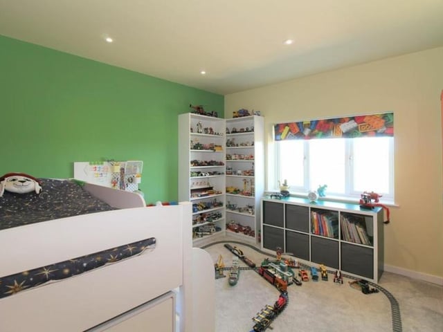 Let's take a look at some of the other bedrooms at the Hodthorpe property now, starting with this one, which has clearly been set up for a child.
