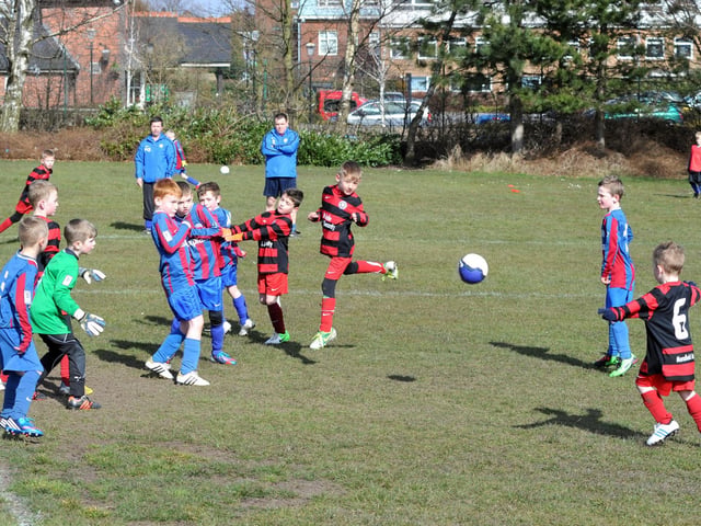 Mansfield Boys Under 8's (red and Black) v Bagthorpe in the Chad Youth Football League.