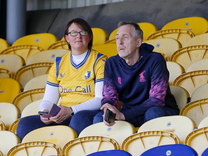 Mansfield Town fans ahead of the draw with Bradford City.