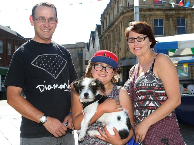 Fun dog show, Peter, Layla and Angie Scrivens with Jasper in 2016