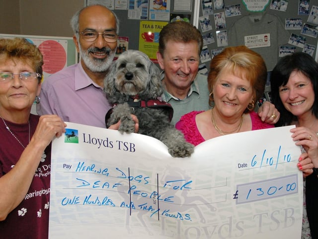Ashfield mediums, Nancy and Geoff Hutchinson raised £130 for Hearing Dogs, from a Physics Card Reading event held at The Coxmoor Community Centre on 29th September, 2010.