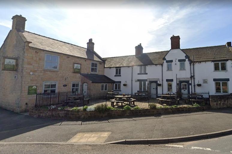 The pub received a 4.7 star review based on 1,800 reviews. One review said: "Everything was good, deco, smell, service and Sunday roast. Food was delicious would definitely come back again."