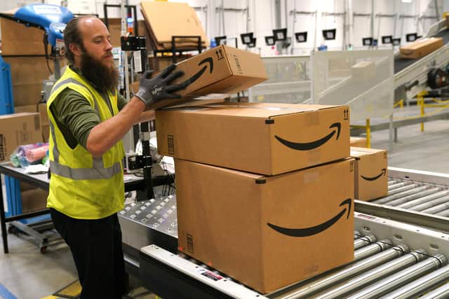 Amazon has joined up with the East Midlands Chamber of Commerce as it seeks to recruit 900 seasonal employees across Sutton, Chesterfield, Coalville and Kegworth.