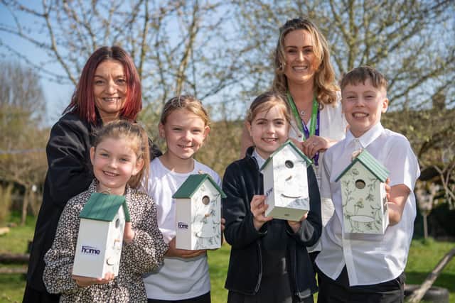 Children at a primary school near Mansfield are further embracing nature thanks to a recent donation of bird boxes from a nearby housing association.