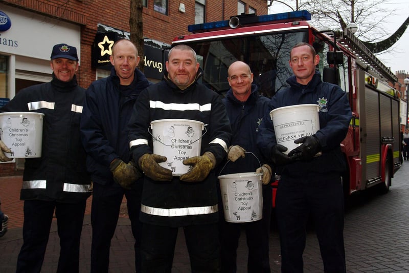 Worksop, Bridge Street. Firefighters were out in town collecting for their Christmas Toy Appeal in aid of disadvantaged children in Bassetlaw. Members of White Watch including Watch Manager Nick Hopkins and firefighters Paul Matthews, Neil Scaife, Bob Mould and Paul Wyld. Year - 2007
