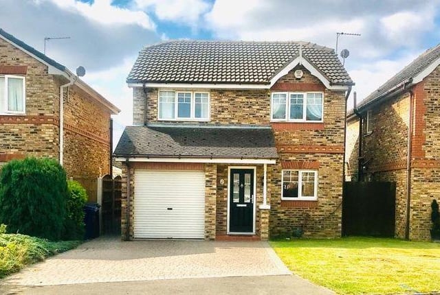 This three bedroom house has a brick built conservatory.