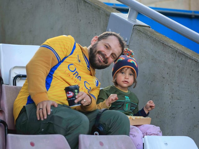 A poor second half was costly as Mansfield Town let a half-time lead slip away.
