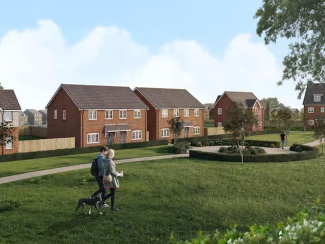 Construction work on two developments bringing 484 new homes to Mansfield at at Berry Hill Vale and Berry Hill Lea will see the first homes close to completed by the end of the year, ready to go on to the market next spring.