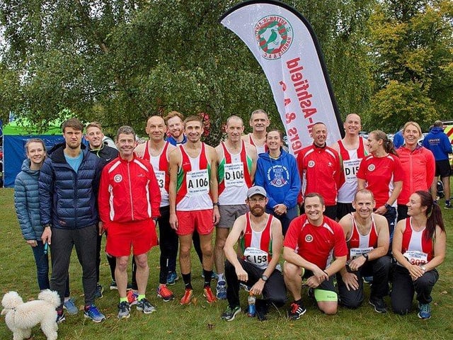 A team from Sutton Harriers at a meet.