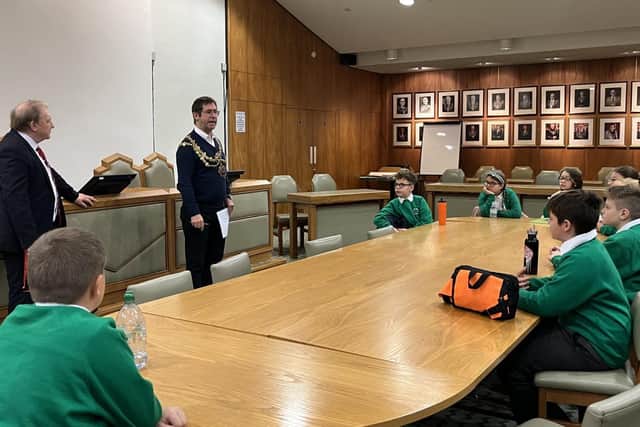 Pupils from Oak Tree Primary visited Mansfield District Council to gain more insight in to local government in the district.