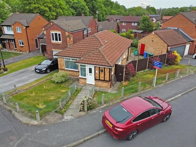 This modern, well-proportioned detached bungalow in Mansfield offers spacious single-level living, perfect for those seeking comfort and convenience. With three bedrooms, the property provides versatile accommodation to suit a range of needs.