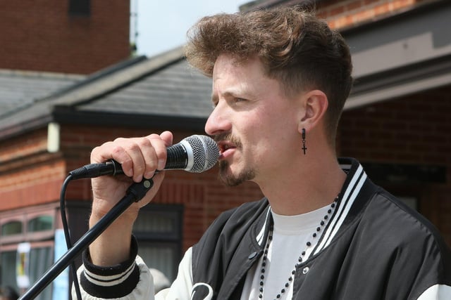 Singer Dean Wetherstone entertained the crowd.