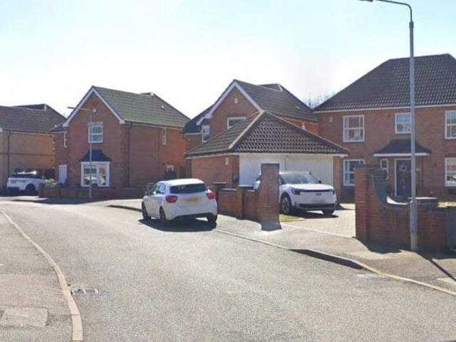 Grange Farm Close had an average price of £307,500 from four sales.