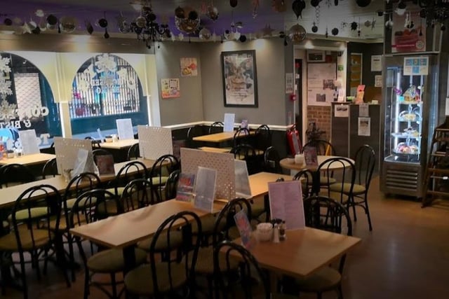 Casey's can be found on White Hart Street in Mansfield. Customers have been raving about the venue's cosy atmosphere and generous portion sizes - giving it a 4.7 overall rating.