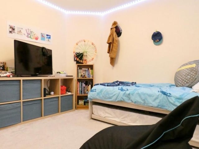 A second look at the fourth bedroom. It's bigger than you thought, isn't it?