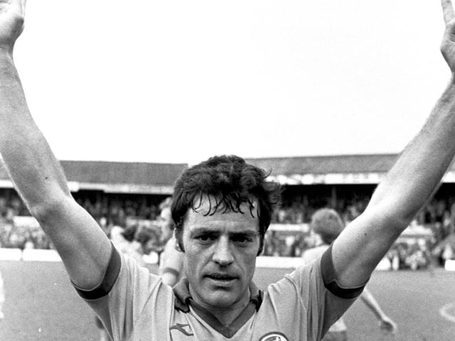 Peter Morris made over 300 appearances for Mansfield Town during an eight season spell. He was player-manager when Mansfield were promoted to the second division in 1976-77. Morris took the club to division two (the current championship) for the only time in their history in 1977.