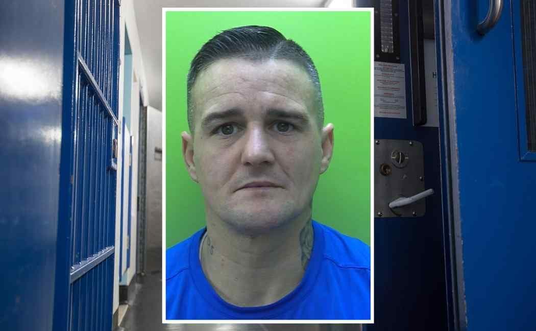 Burglar booked taxi to Blidworth home before stealing van from driveway