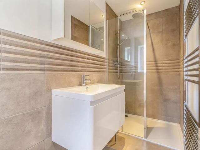 The property boasts two ensuites and a family bathroom