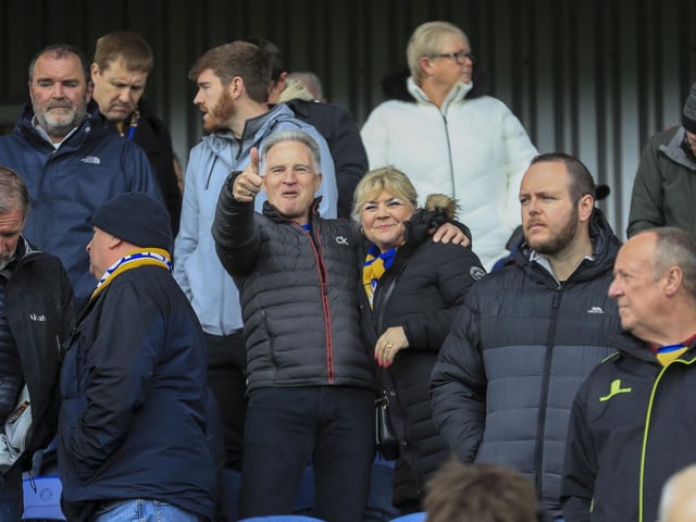 A sloppy Mansfield Town were well beaten by Reading on Easter Monday.