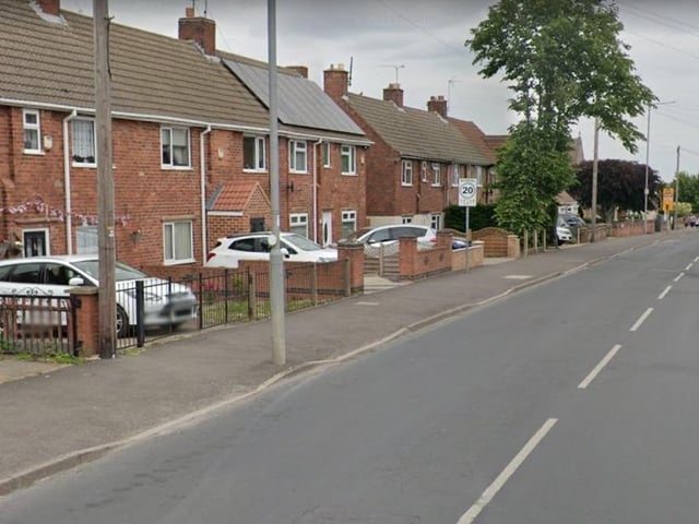 In Stanton Hill & Skegby MSOA, the estimated average household income before tax was £40,300.