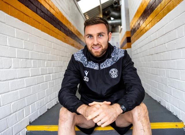 New Motherwell manager Graham Alexander will discuss Stephen O'Donnell's expiring contract with the Scotland international amid transfer interest from Stoke City (Stoke Sentinel)