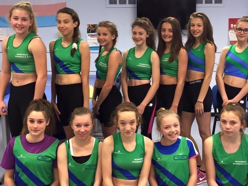 A former Mansfield Harriers U13 girls team.
