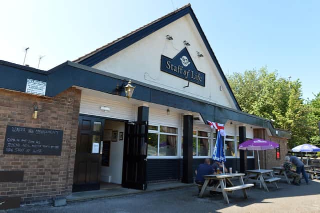 Staff of Life pub, West End, Sutton.