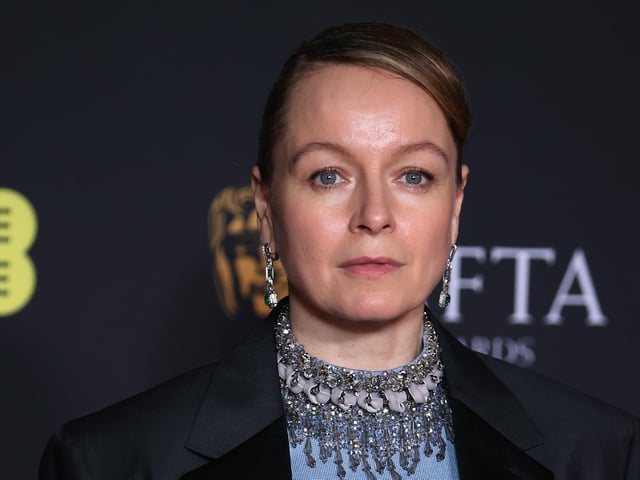 Samantha Morton, who was born in Nottingham, is renowned for her work in both film and television. Her early film roles include "Emma" (1996), "Jane Eyre" (1997), and "Under the Skin" (1997). She has received two Academy Award nominations for her performances. Additionally, Morton appeared in the popular series "The Walking Dead." Photo: Samantha Morton poses with the Fellowship Award in the winners room at the 2024 EE BAFTA Film Awards.