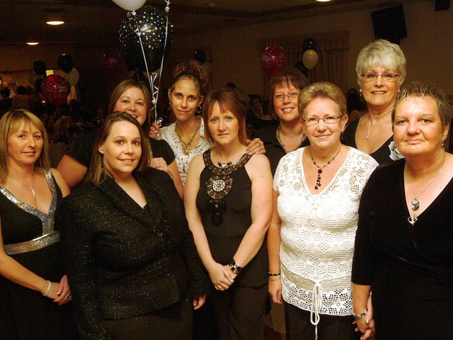 Ladies' night in aid of Sue Ryder Care Home in Ollerton. Pictured are Sue Ryder volunteers at the event at South Forest, Edwinstowe. Year: 2007