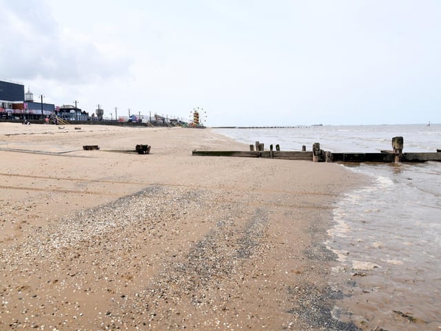 Cleethorpes Central Beach, King Pin, Central Promenade, Beacon Hill, Grant Thorold, Cleethorpes, DN35 8SE