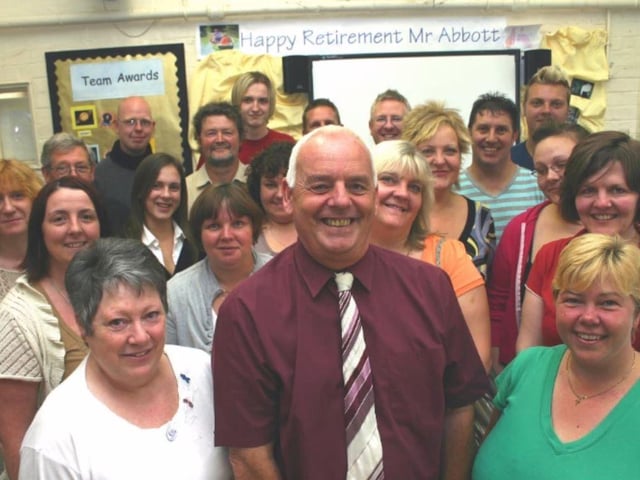 Past pupils, parents, and staff helpers at the retirement party for deputy head Steve Abbott in 2007.