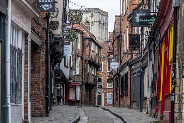 This busy and popular street filled with shops in the centre of York has a rating of four and a half stars on TripAdvisor with 15,811 reviews.
