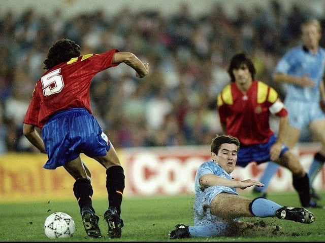 Nigel Clough puts in a tackle during an England game against Spain on 9 Sep 1992.