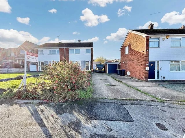 This three bedroom semi detached property offers excellent potential for buyers looking to create a wonderful family home. Situated in a popular, well established residential area, the home benefits from a long driveway, detached garage and a generous outdoor space. Whilst the property would benefit from some updating, it represents a fantastic opportunity to add value and tailor the home to your own taste and requirements. English Rose Estate Agents 01156 913876.