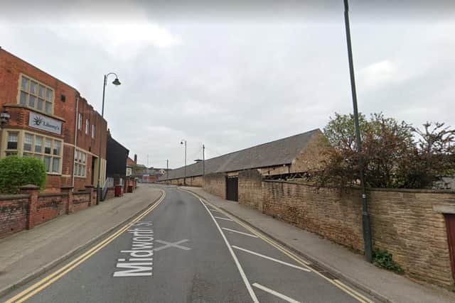 Suspects were spotted breaking into an industrial building in Midworth Street, Mansfield.